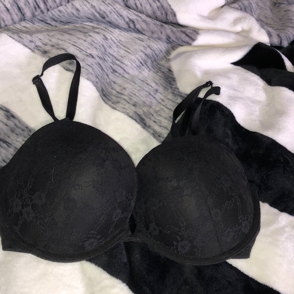 Victoria's Secret Other - VS push up bra!